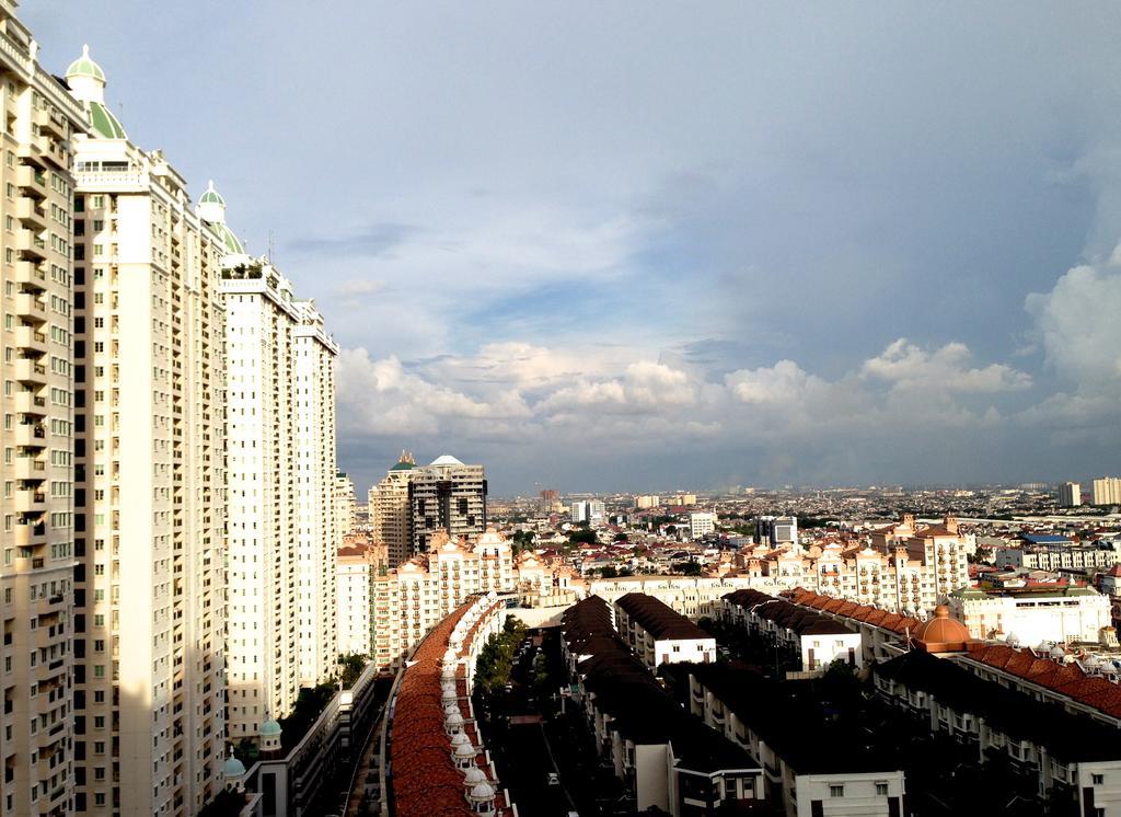 Ravarine Suite Apartment จาการ์ตา ภายนอก รูปภาพ